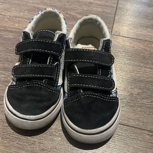 Toddler vans size 9
